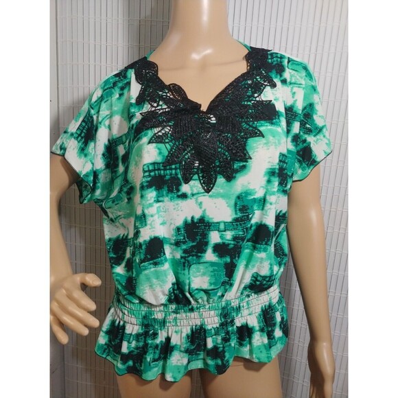 Paris Pink Top For Women Size Large Color Green Elastic on Waist Stretch (B#4) - Picture 1 of 9